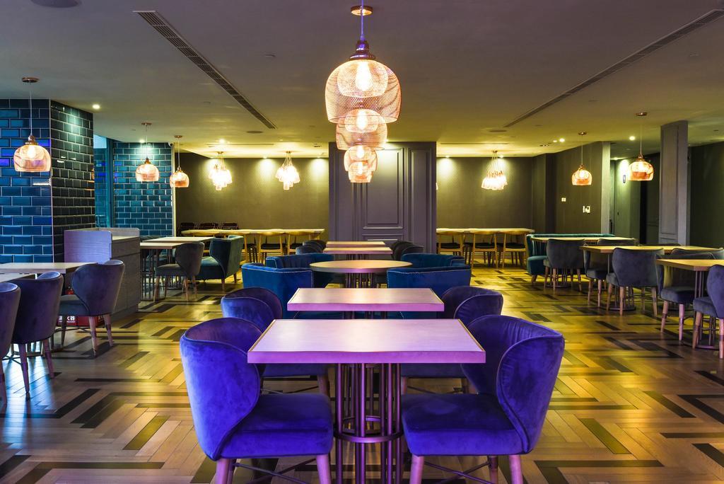 Fx Hotel Tainan Exterior photo
