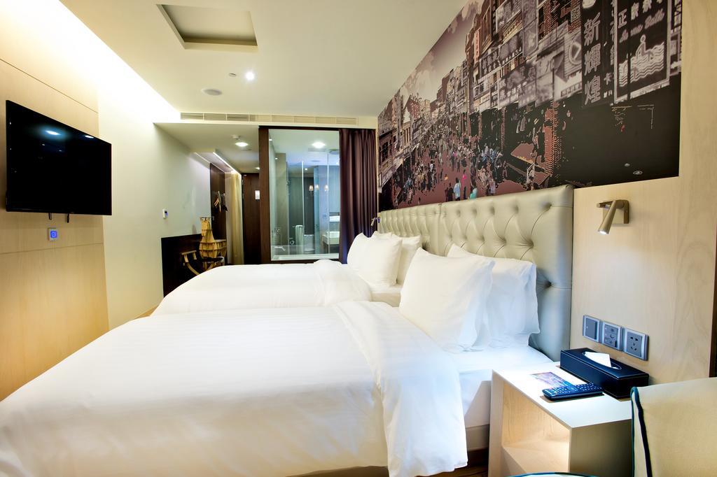 Fx Hotel Tainan Exterior photo