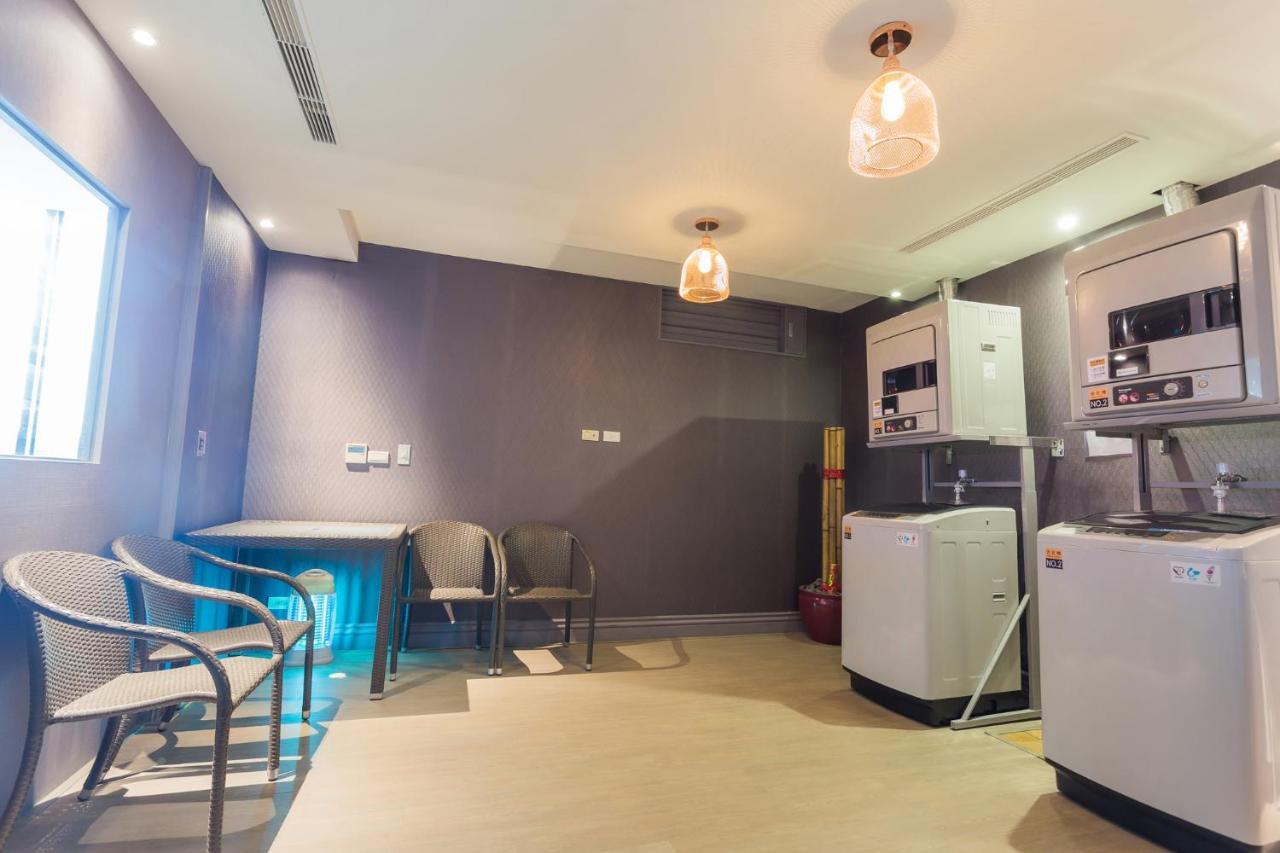 Fx Hotel Tainan Exterior photo